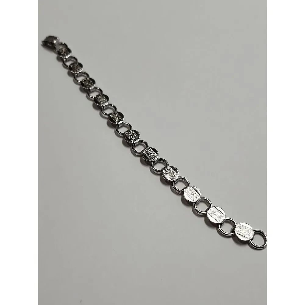Sarah Coventry Bracelet Silver Link Circle Bracelet